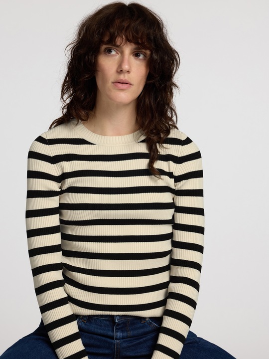 Actual product image Selected Femme Long sleeve knit top (L)