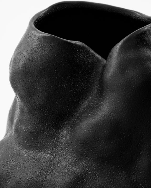 House Doctor Vase, HDFomu, black (1 x, 20 x 15.5 cm)