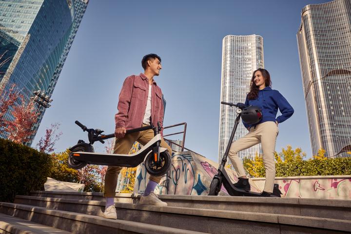 Actual product image Niu KQi2 Pro (20 km/h, 40 km, 300 W)