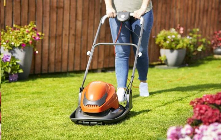 Actual product image Flymo SimpliGlide 300 (Electrical connection)