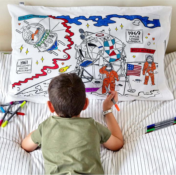 Produktbild Eat Sleep Doodle kissenbezug malen und lernen kind - weltraumforscher (taille ) (75 x 50 cm)