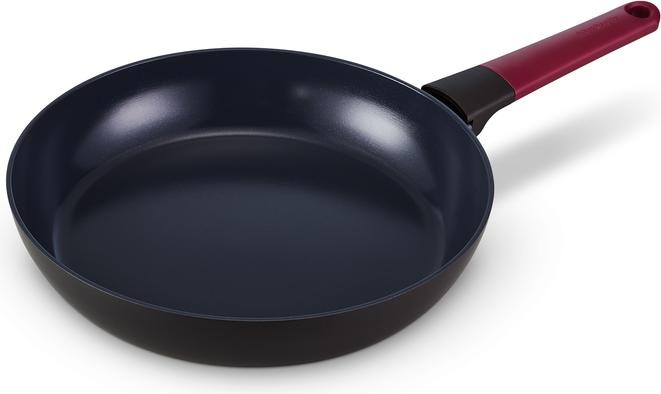 Aubergine red, Red