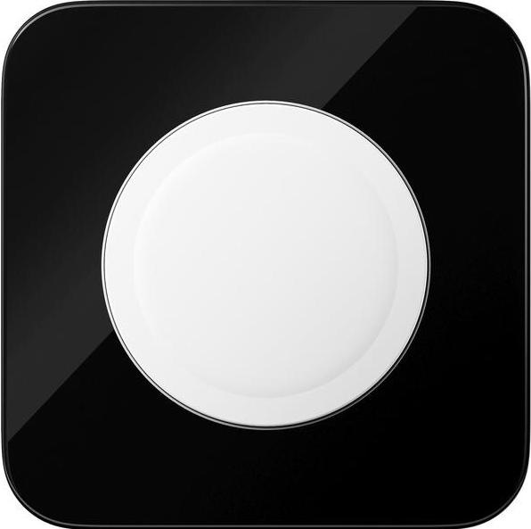 Actual product image Nomad Base One - with MagSafe Carbide (15 W)