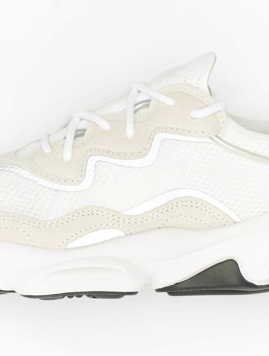 Actual product image adidas Ozweego (40)