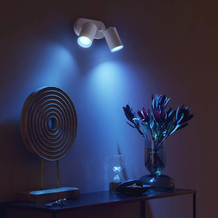 Immagine prodotto Philips Hue Tinta Fugato Base BT (700 lm, GU10)