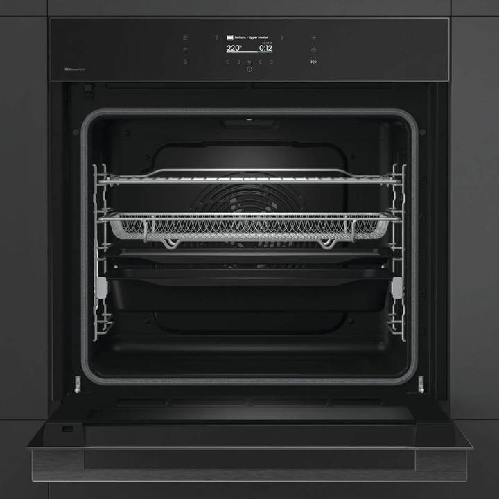 Actual product image Hisense Backofen Pyrolyse BlackGlass HI8 BI 614P8B Glasfront schwarz