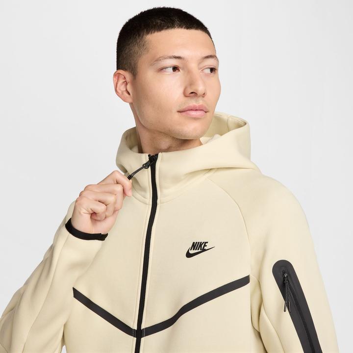 Actual product image Nike Tech Fleece Full-Zip Windrunner Vest (M)