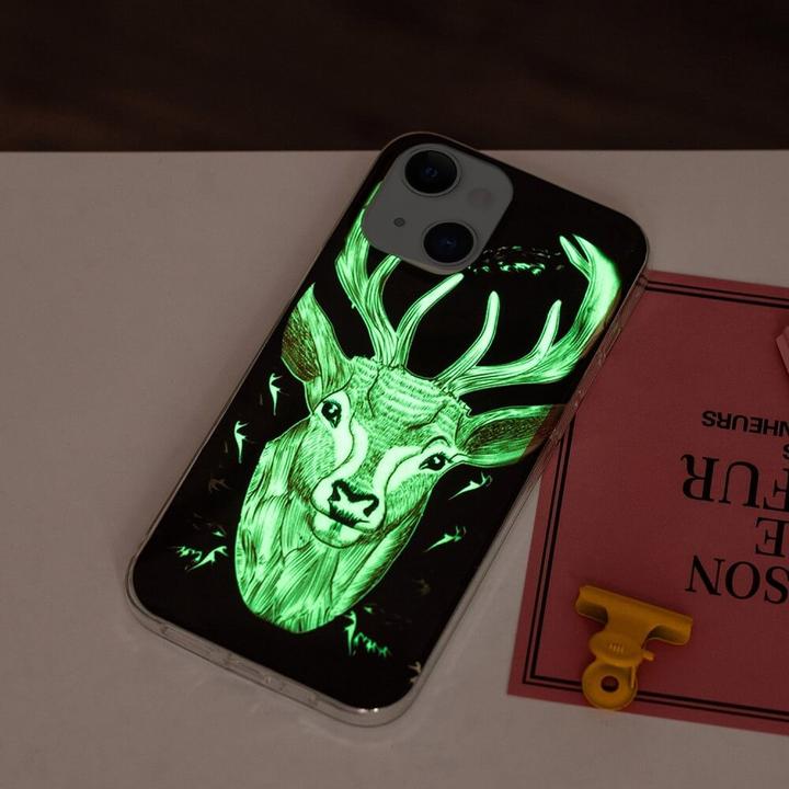Actual product image Cover-Discount iPhone 15 Plus - Glow in the Dark Silicone Stag Case (Apple iPhone 15 Plus)