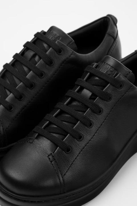 Actual product image Camper Runner Up (38)