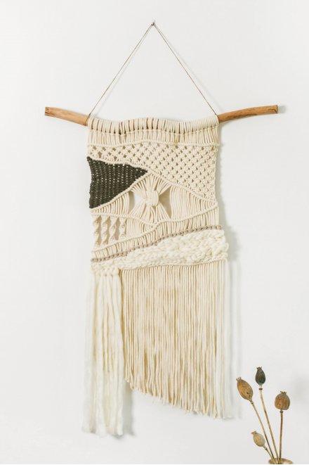 Actual product image DMC Manual Nova Vita No. 4, FR