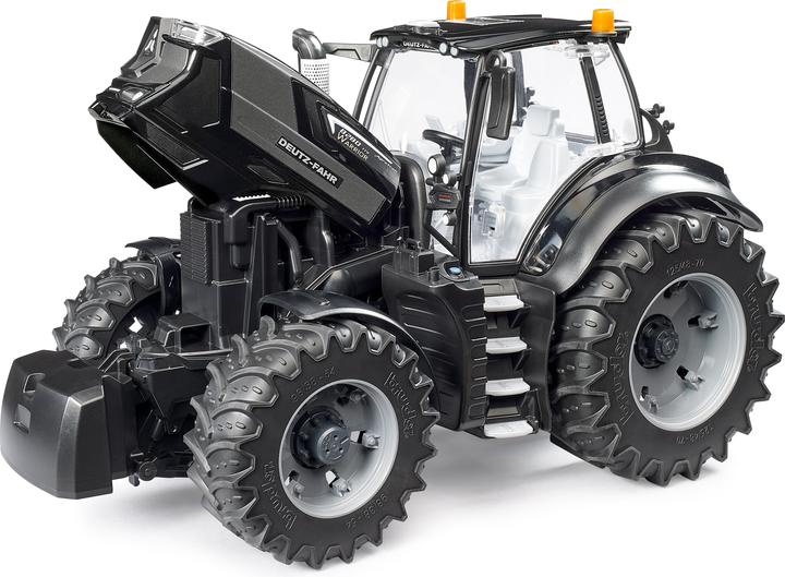 Bruder DEUTZ-FAHR 8280 TTV Warrior