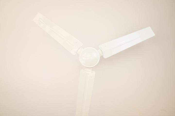 Produktbild Westinghouse Deckenventilator Industrial 142 cm Weiss (58 dB)