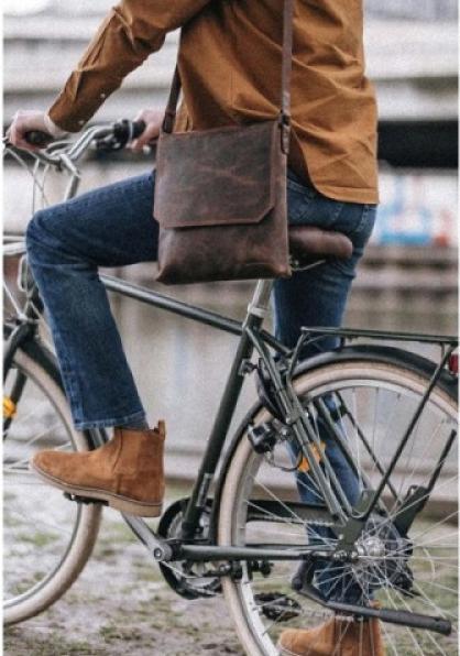 Produktbild Maverick Schultertasche Original Small 25 x 27 x 5.5 cm, Braun