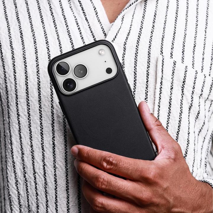 Actual product image Vonmählen Like Leather Case (Apple iPhone 17 Pro)