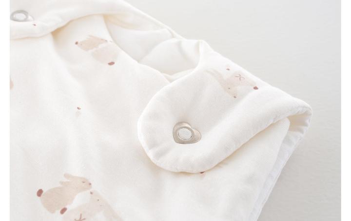 Actual product image Träumeland Baby all-year sleeping bag Hophop Bunny size 56/62 (62 cm, 2.5 TOG, All-season)