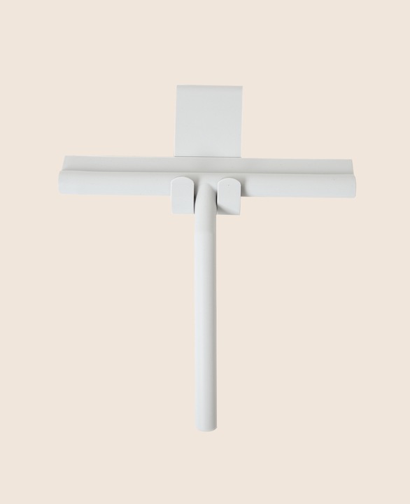 Actual product image Esmée Esmeralda Shower Squeegee