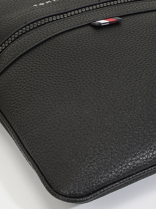 Produktbild Tommy Hilfiger Umhängetasche Essential PU Crossover