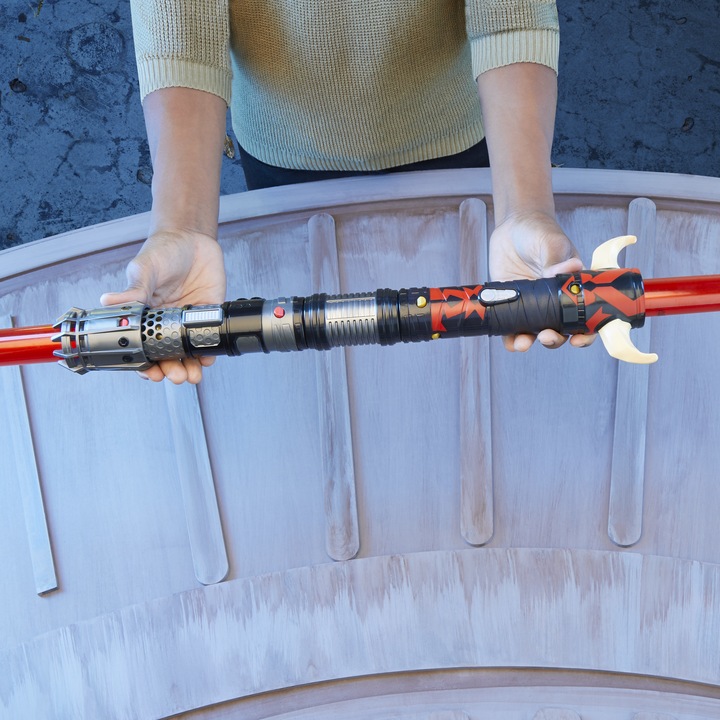 Produktbild Hasbro Lightsaber Forge Darth Maul