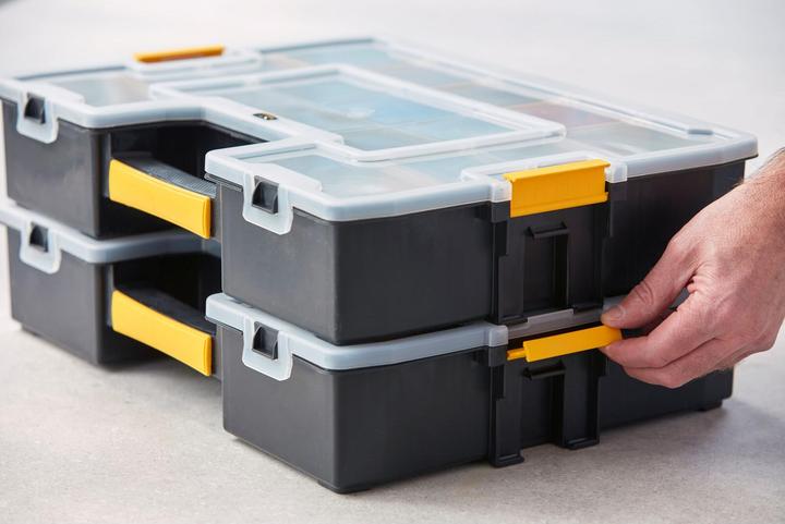 Actual product image Stanley Toolbox L with removable dividers
