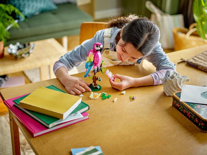 Actual product image LEGO Pappagallo esotico pink (31144, LEGO Creator 3-in-1)