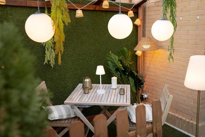 Productafbeelding Newgarden LOLA SLIM 30 LED tafellamp touch sensor dimbaar wit binnen & buiten IP44 (260 lm)