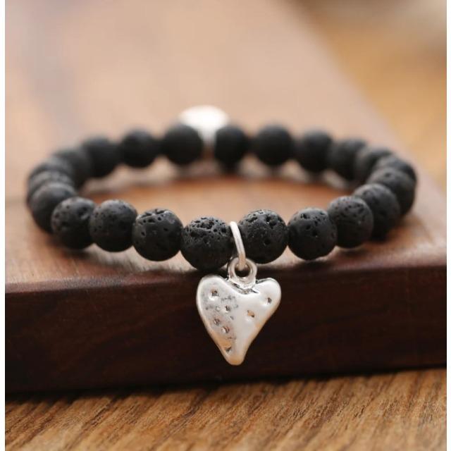 Image du produit Andreani Armband aus echtem Lavastein mit Herzanhänger von (19 cm, Véritable pierre de lave)