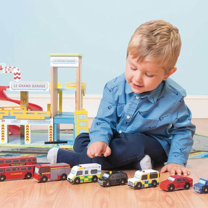 Actual product image Le Toy Van London Car Set