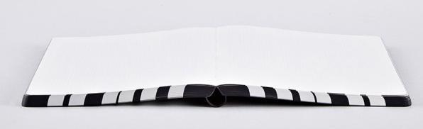 Actual product image Nuuna Graphic L, Been There Done That (22 x 16.5 cm, Dotted, Soft cover)