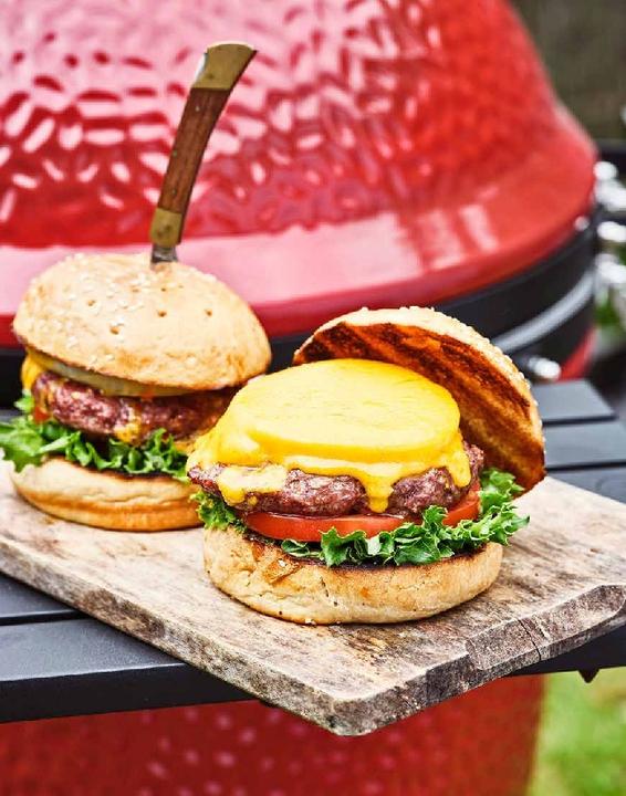 Actual product image Der Keramikgrill - Technik & Rezepte (German, Oliver Sievers, 2022)