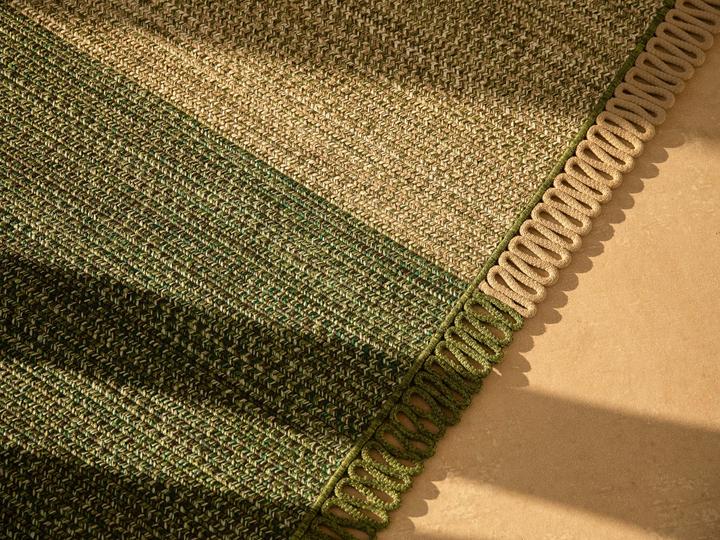 Actual product image Micadoni Carpet, "Aguila", 160x230x0.5 Made in Europe (160 x 230 cm)