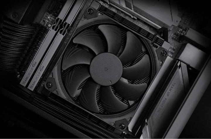 Actual product image Noctua NH-L9a-AM4 chromax.black (37 mm)