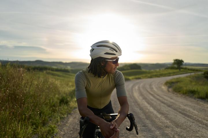 Produktbild Uvex Sports surge aero MIPS (53 - 56 cm)