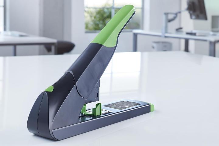 Actual product image Novus Stapler B56 RE+NEW black/green (200 Sheets)