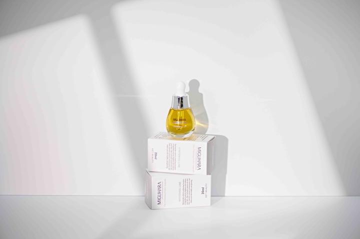 Actual product image Miguhara Ultra whitening perfect ampoule (20 ml)