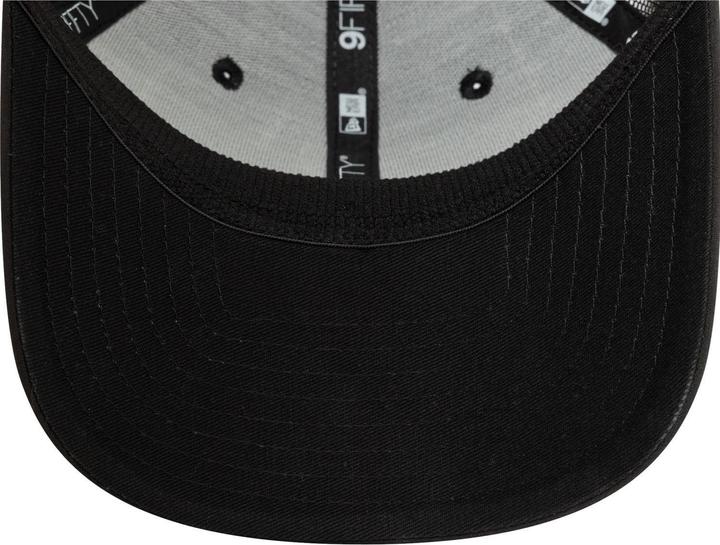 Actual product image New Era 9Fifty Stretch-Snap Cap - CHROME Newcastle United SM (S, M)