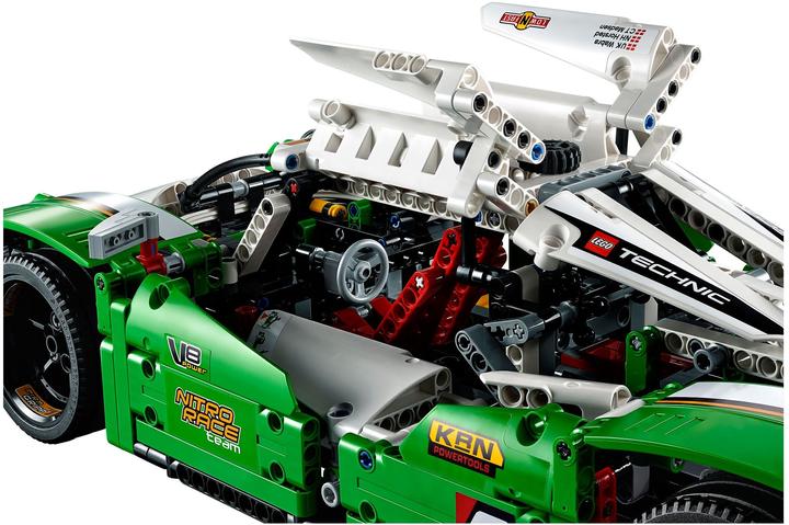 Image du produit LEGO Technic La voiture de course des 24 heures (42039, LEGO Technic, LEGO difficiles à trouver)