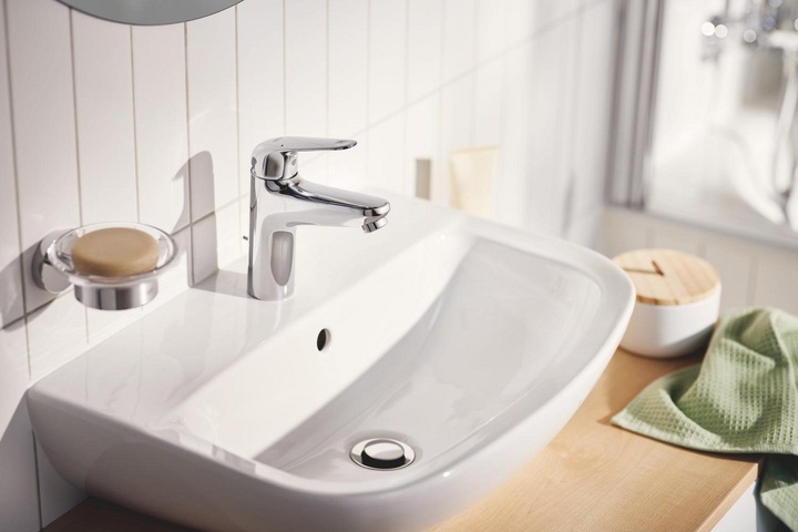 Immagine prodotto Grohe Swift QuickFix Wannenarmatur, inkl. Montageschlüssel, wassersparend, chrom