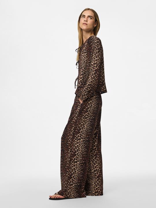 Actual product image Pieces Pctiffany Hw Wide Pants Wvn Noos Bc (L)