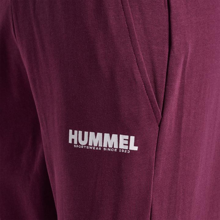 Actual product image hummel Legacy Woman Tapered Pants (XS)