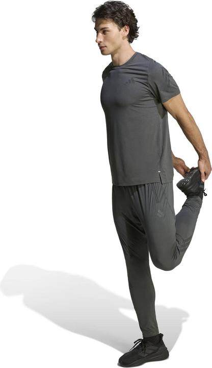 Produktbild Adidas Iconic Running (M)