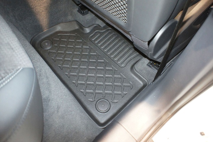 Actual product image Aristar All Weather Floor Mats for Audi Q5 from 2017 until today (1 set of 3 doormats)