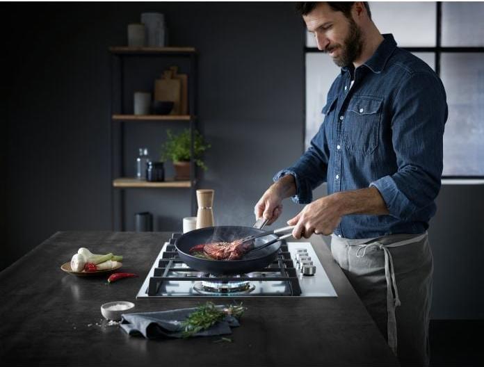 Actual product image WMF Steak Profi (24 cm, Frying pan, Aluminium)