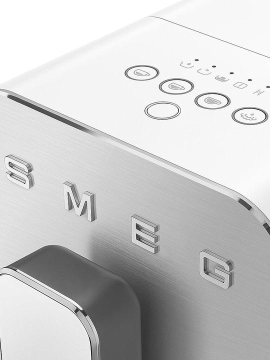 Actual product image Smeg BCC12WHMEU