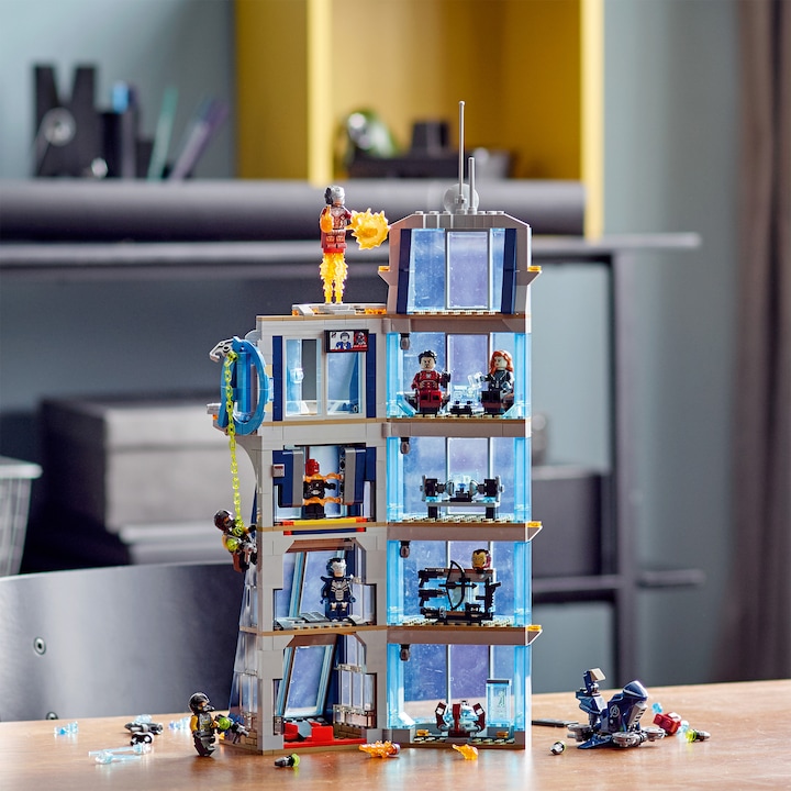 Produktbild LEGO Avengers - Kräftemessen am Turm (76166, LEGO Marvel)