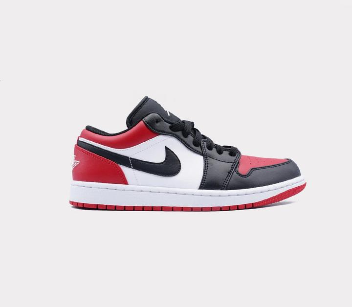 Produktbild Nike Air Jordan 1 (44)