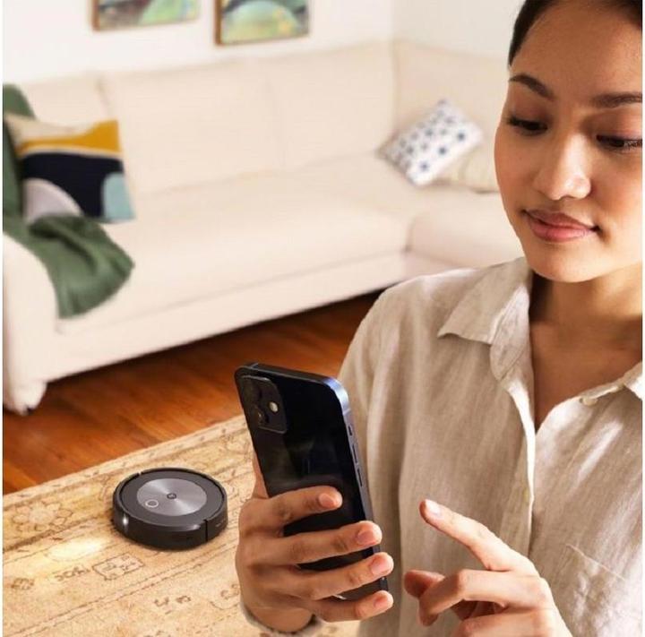 Actual product image iRobot Roomba j7 (Robot vacuum)