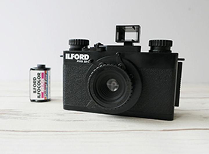 Ilford PIXIE 35-II Camera