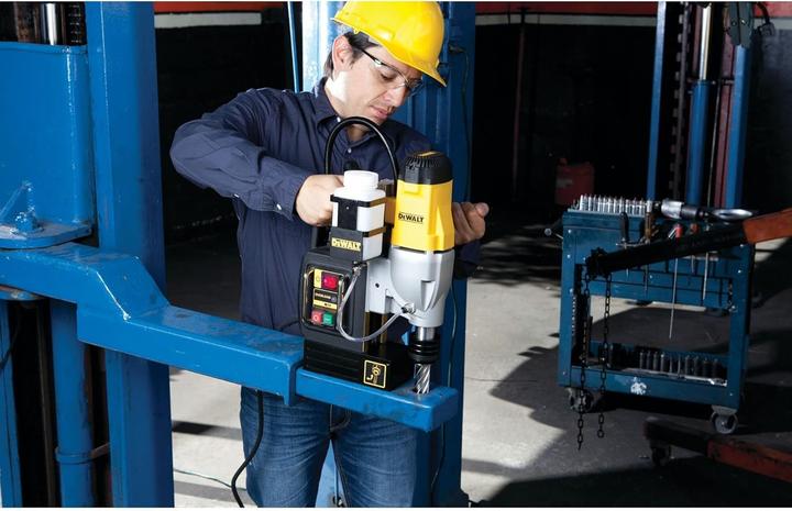 Actual product image DeWalt magnetic drill DWE1622K