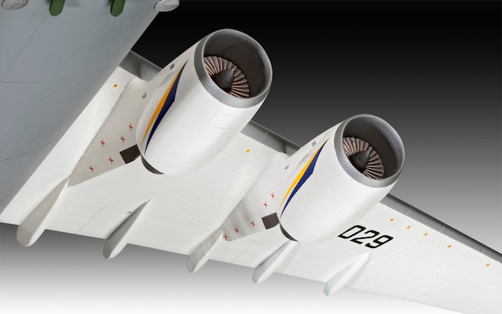 Produktbild Revell Antonov An-124 Ruslan