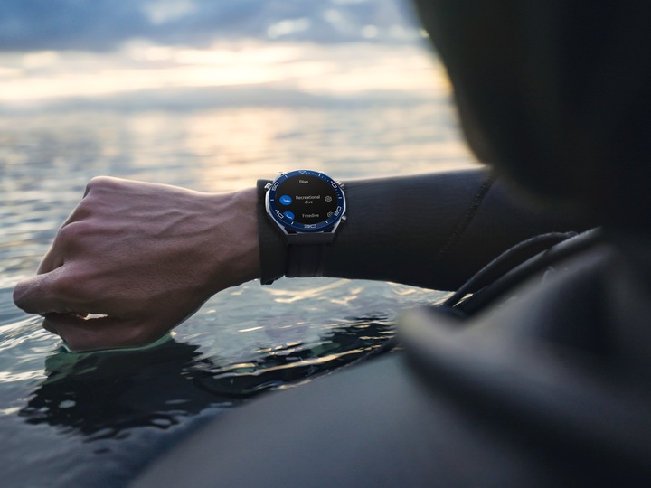 Actual product image Huawei Watch Ultimate Voyage Blue (48.50 mm, WLAN only)